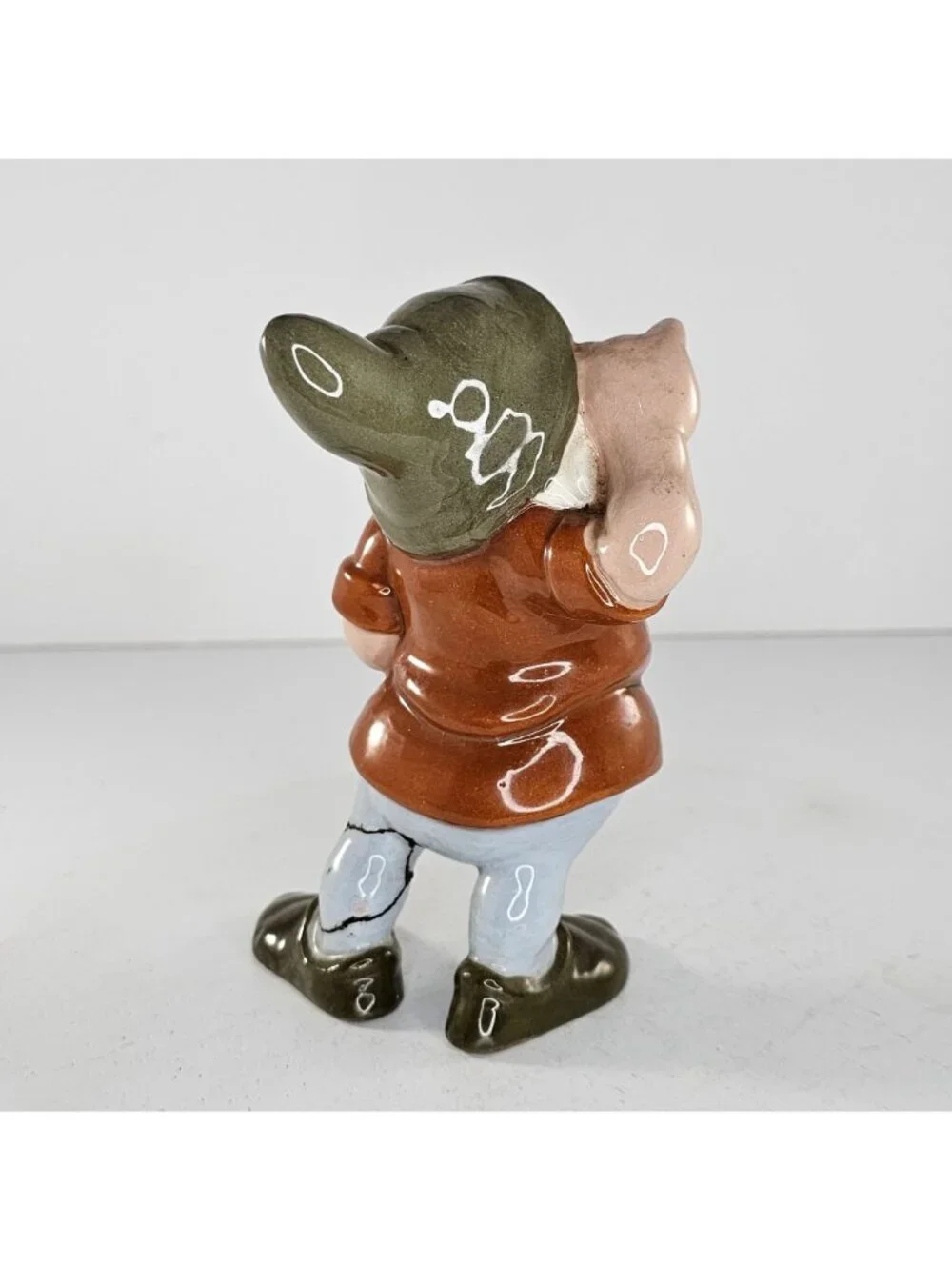 Evan K Shaw American Pottery Disney Doc Snow White Seven Dwarfs Figurine *FLAW*